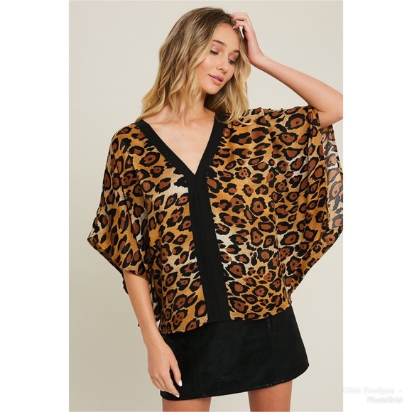 ❤️LAST 2! Leopard Print V-Neck Kimono Top! - Picture 3 of 8